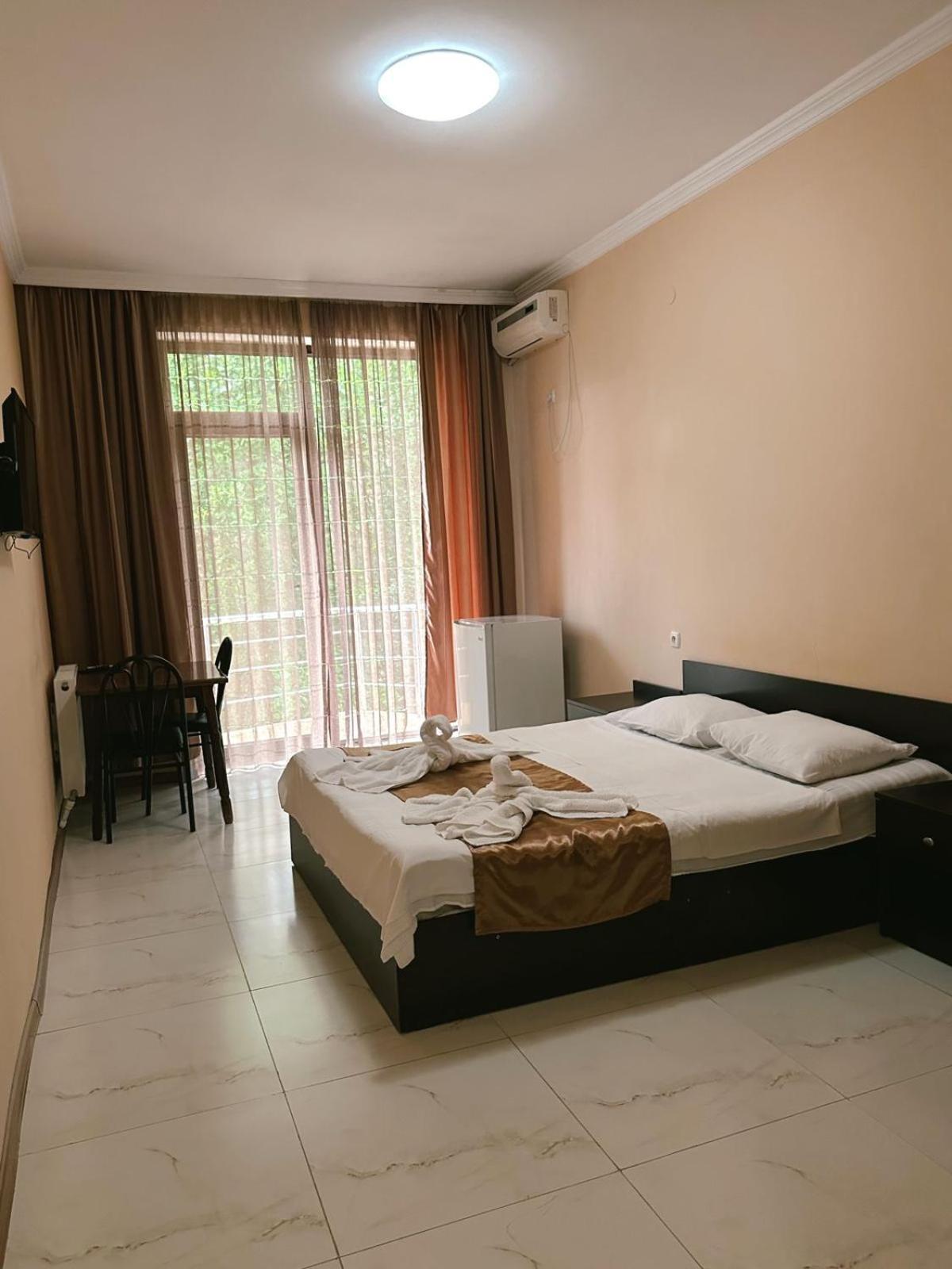 Hotel Solidarity Kobuleti Exteriör bild