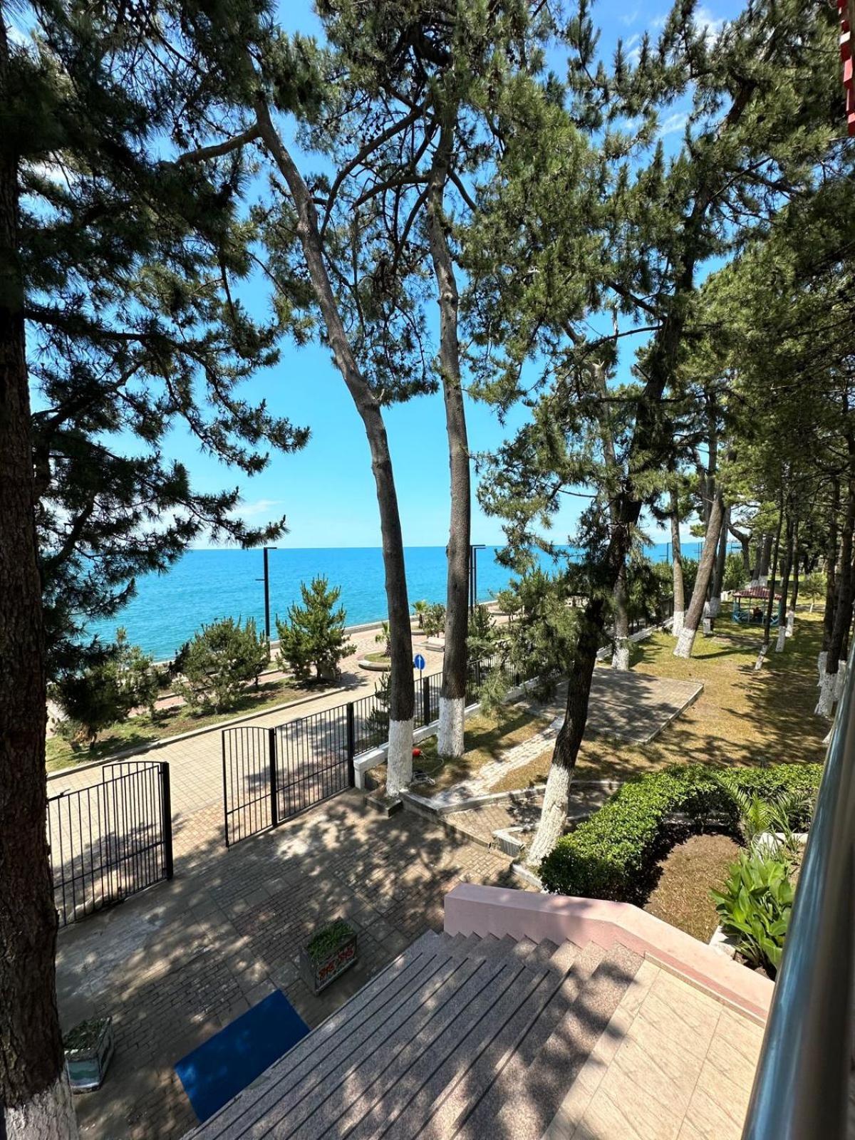 Hotel Solidarity Kobuleti Exteriör bild